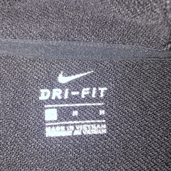 Nike Sport Top! - Picture 4 of 5